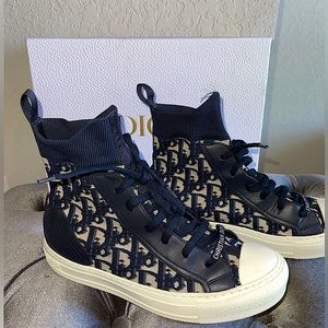 Dior Oblique High-Top Sneakers (Deep Blue)